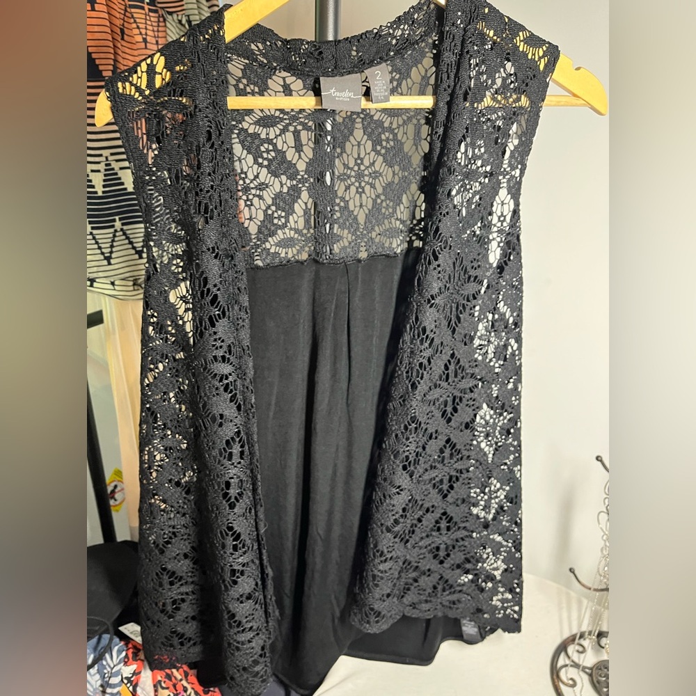 Travelers by Chicos Black Vest